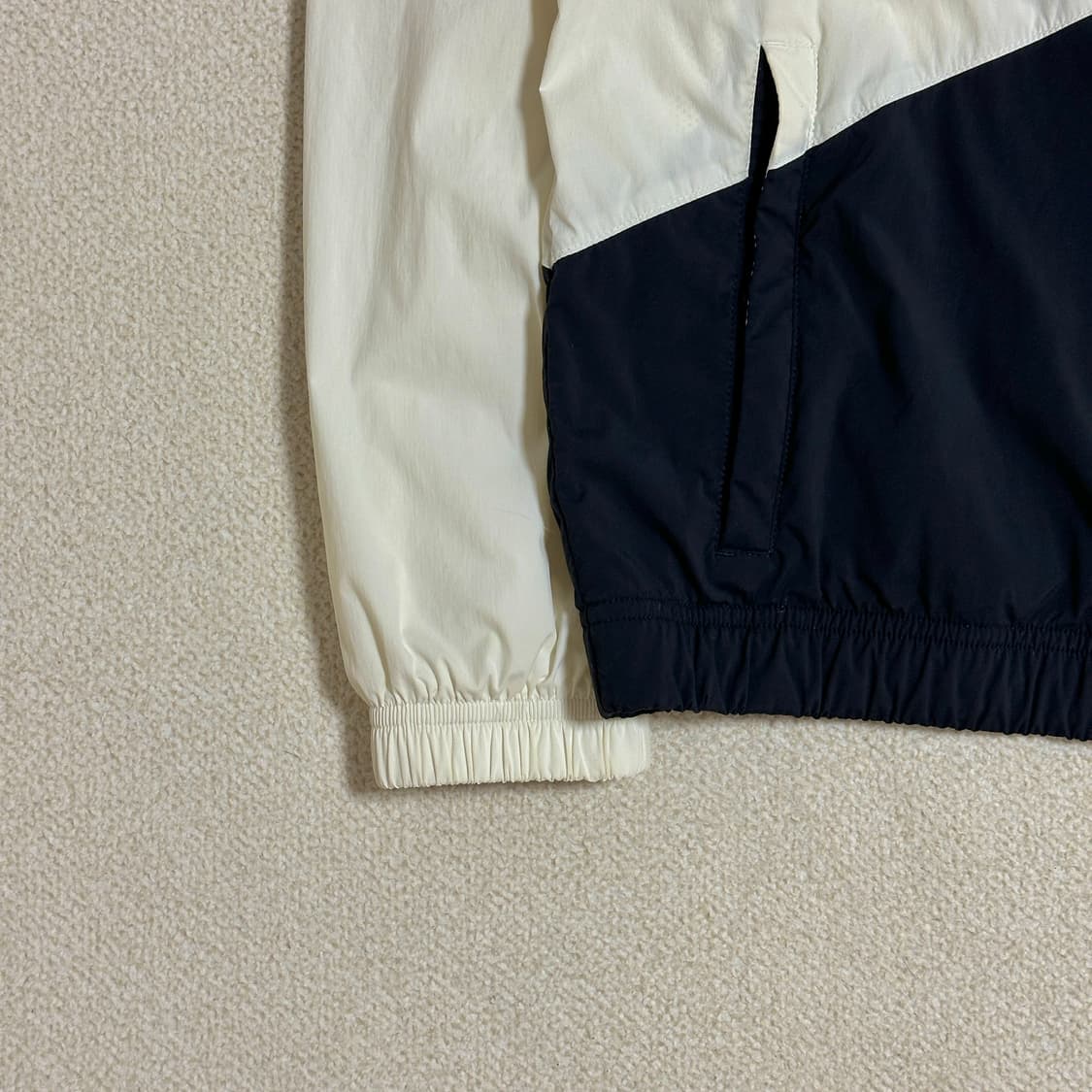 디스커버리 익스페디션 여성 이노블럭 바람막이 상품이미지4