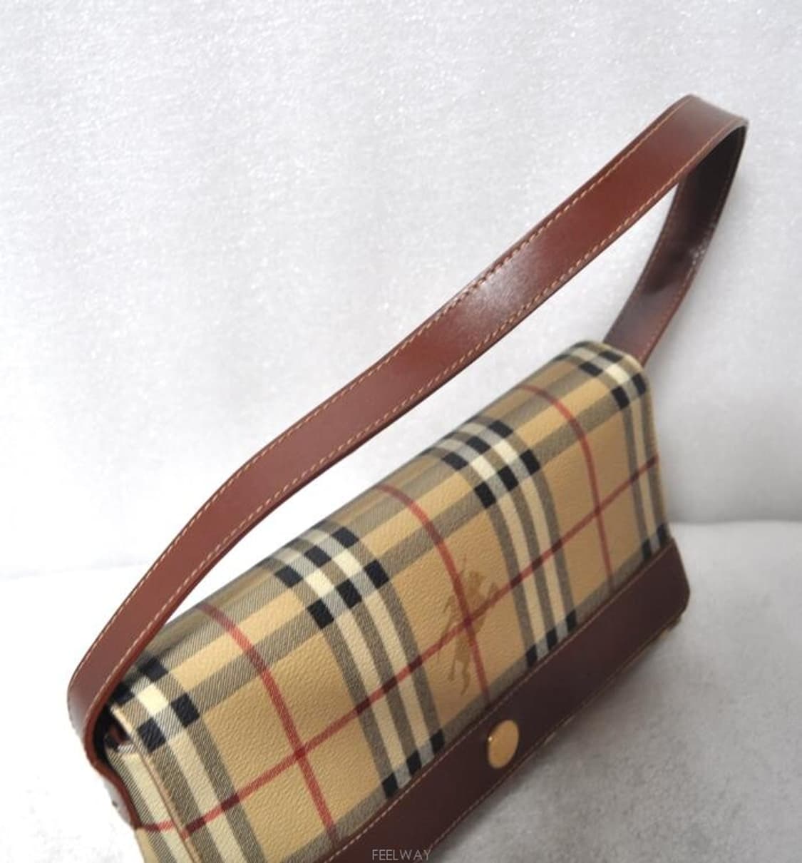 버버리/여성노바체크숄더백(정품) 상품이미지9