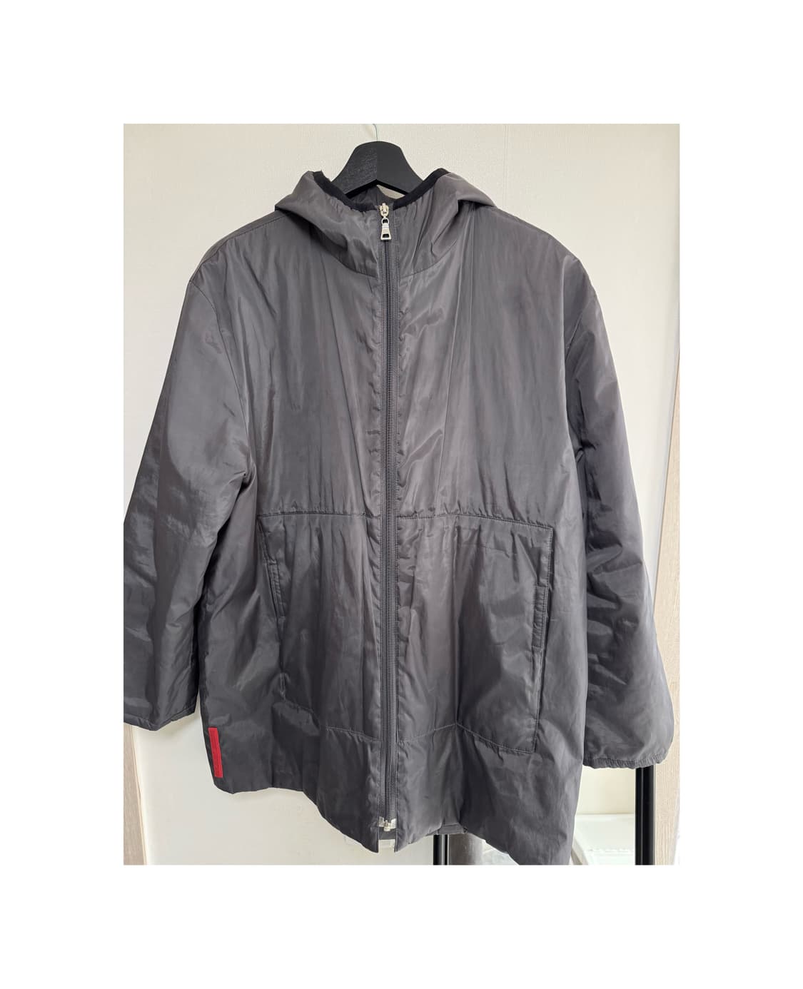 프라다 라이트웨이트 후드 파카 상품이미지1