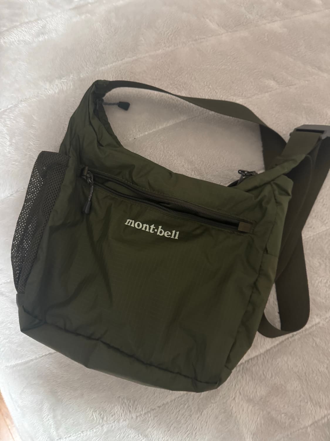 몽벨 포켓터블 라이드 숄더백 카키 상품이미지2