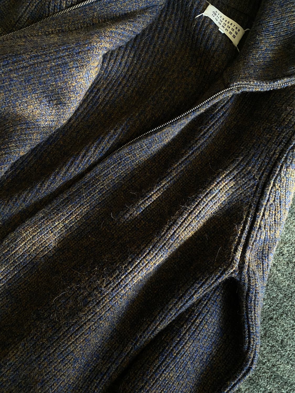 마르지엘라 풀집업 니트 상품이미지2