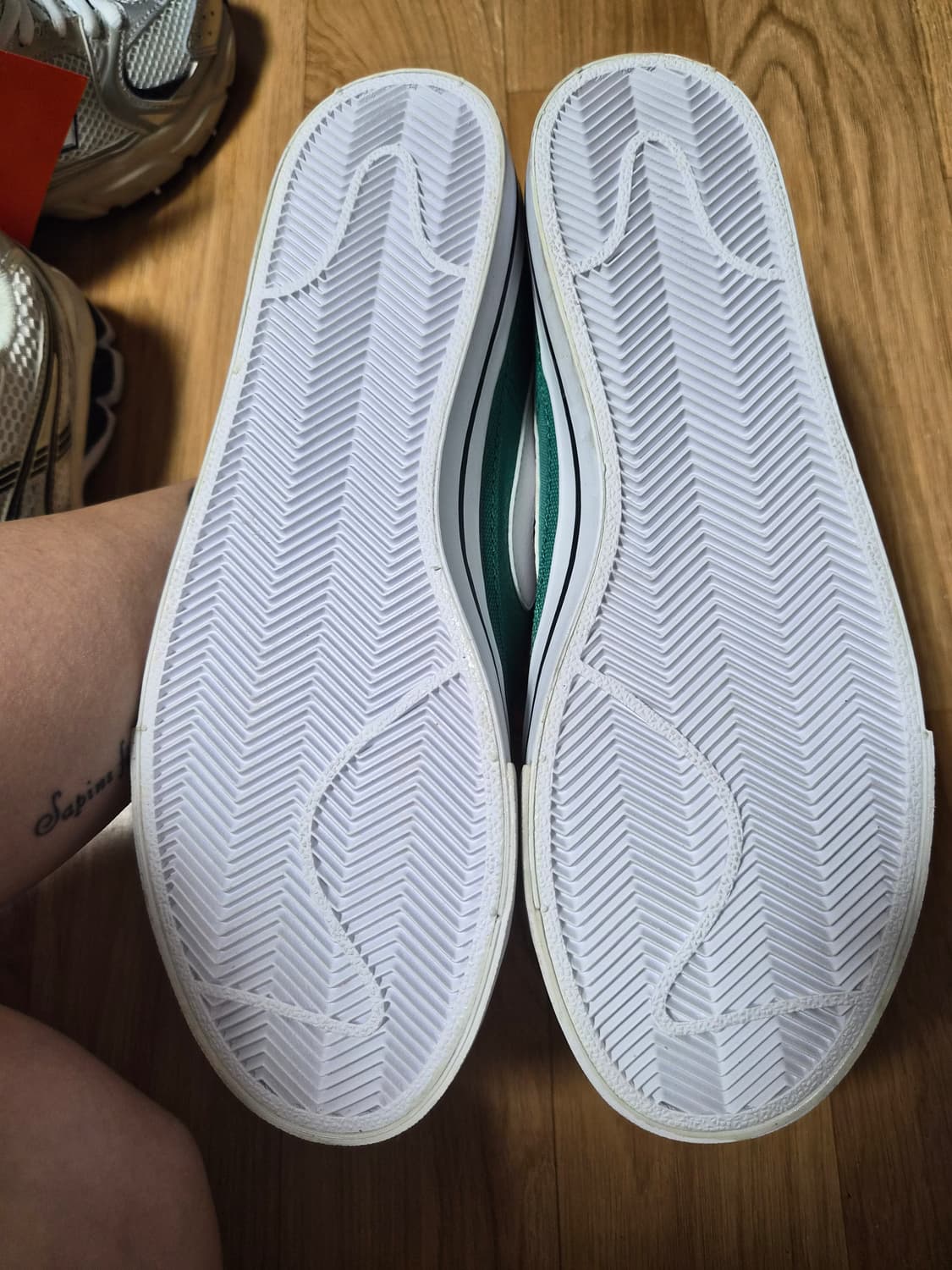 나이키 코트레거시 그린 275mm 상품이미지5