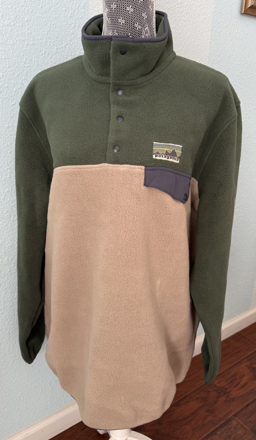 파타고니아 신칠라 스냅-T 올리브베이지 상품이미지1