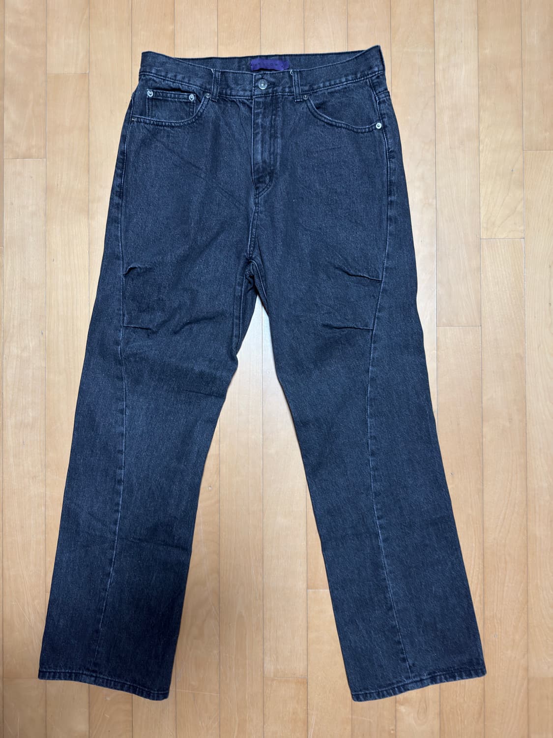 트위스트 심 워싱 데님 팬츠 상품이미지1