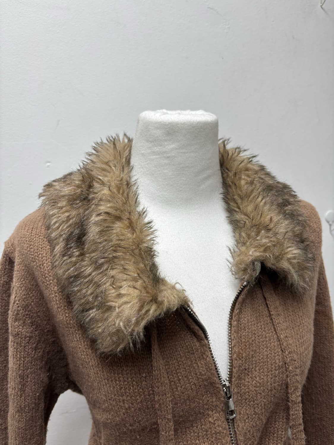 00’s Brown Fur Trimming Short Knit Zip U 상품이미지3