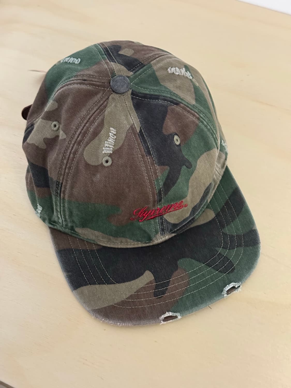 슈프림 25fw 6패널 우드랜드 카모 캡 상품이미지1