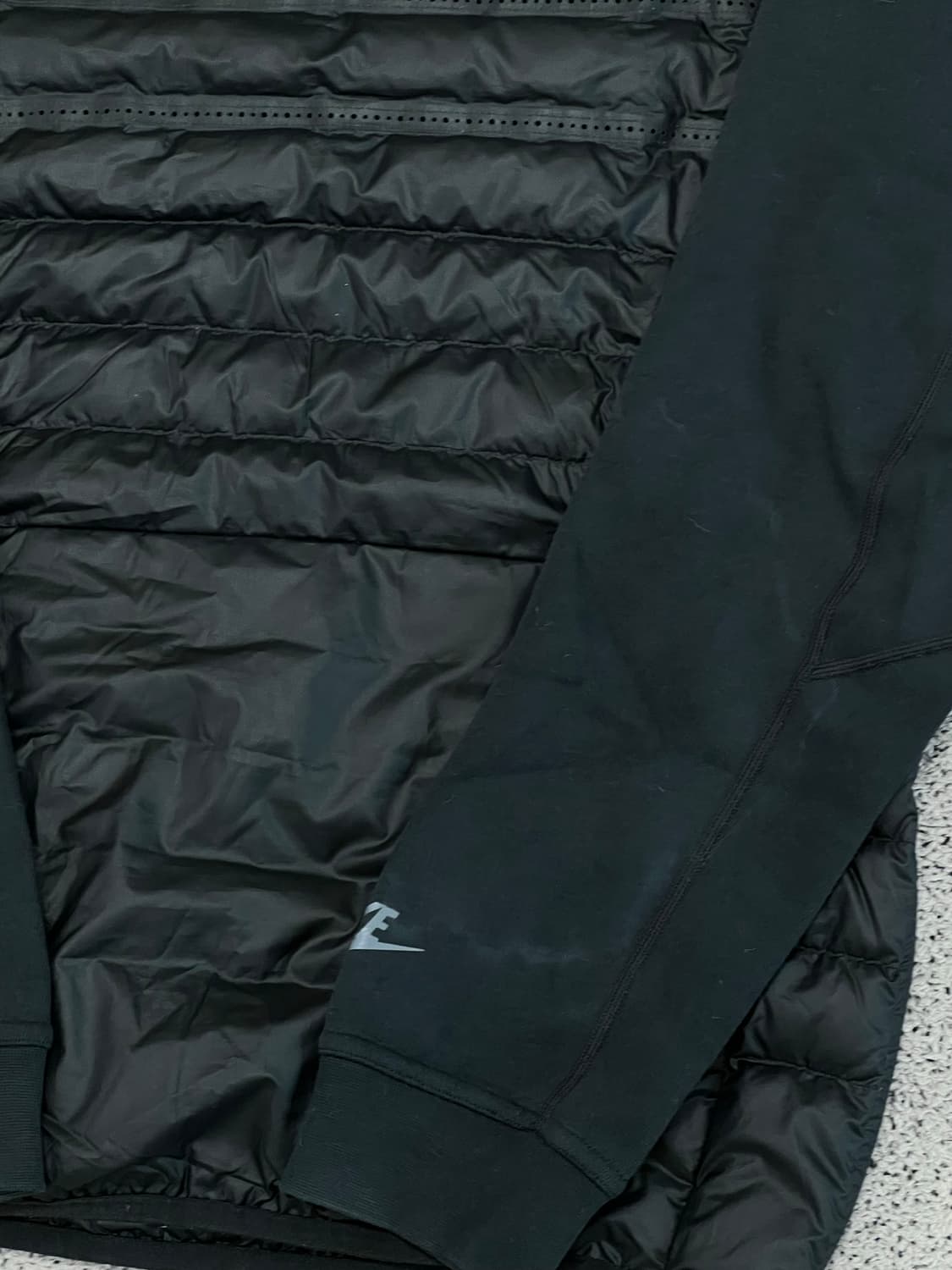 나이키 에어로로프트 테크크루 상품이미지2