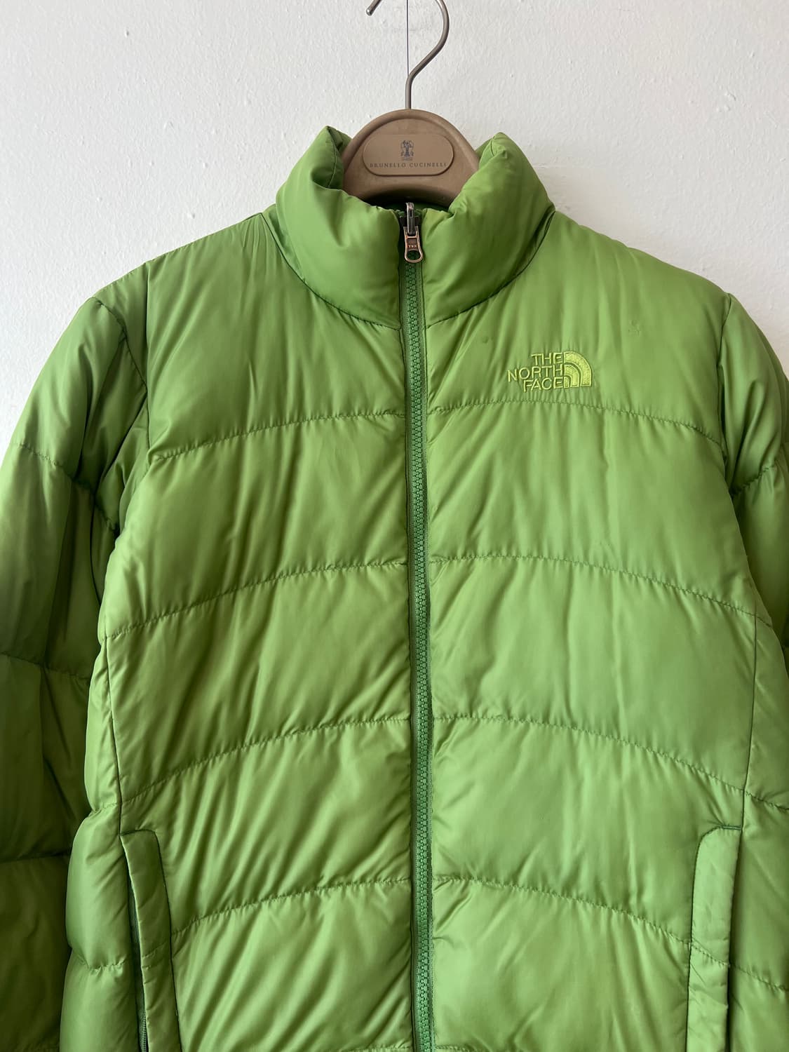 노스페이스 여성 연두 다운패딩점퍼 경량패딩 상품이미지1