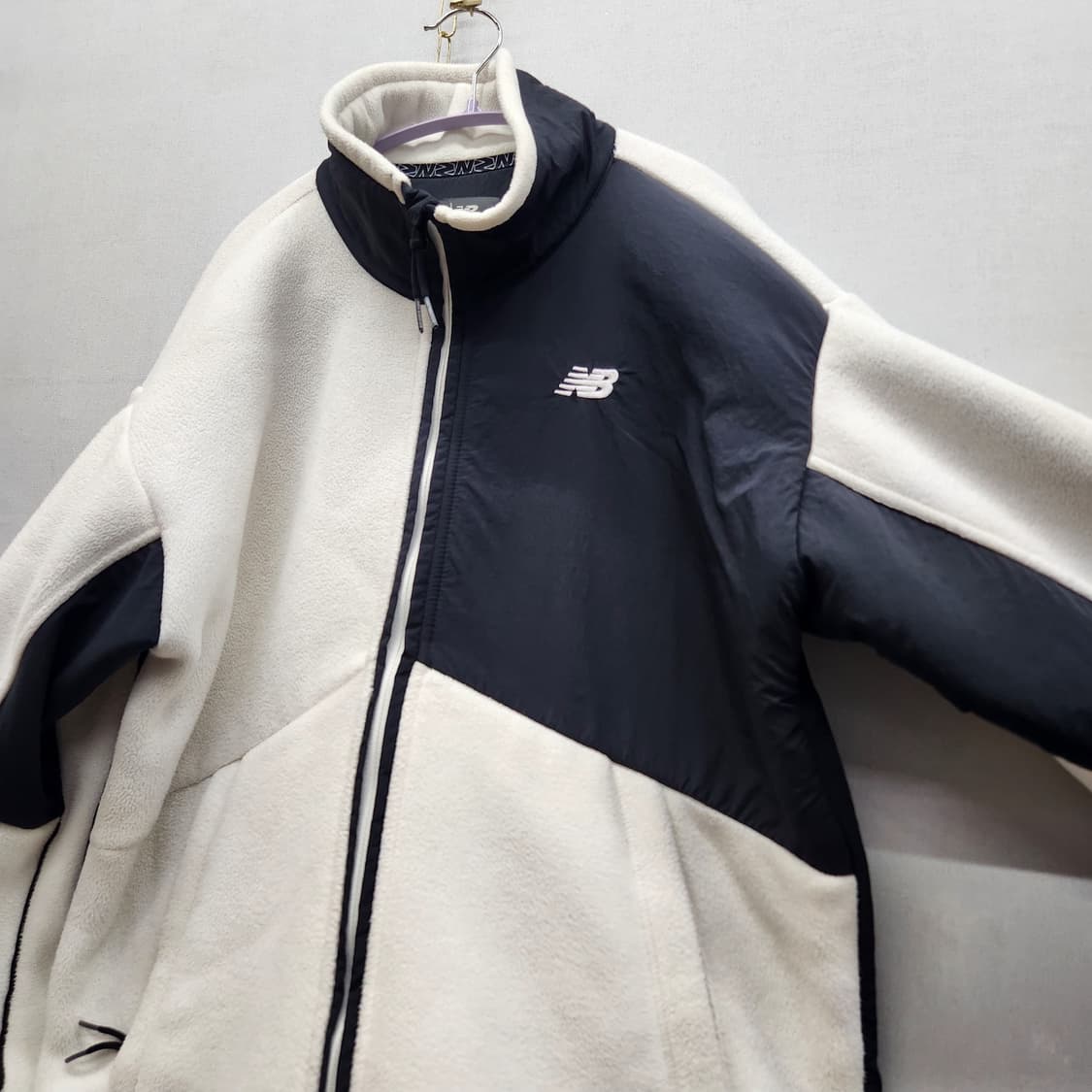 뉴발란스 후리스 스트링 집업 XL 상품이미지2