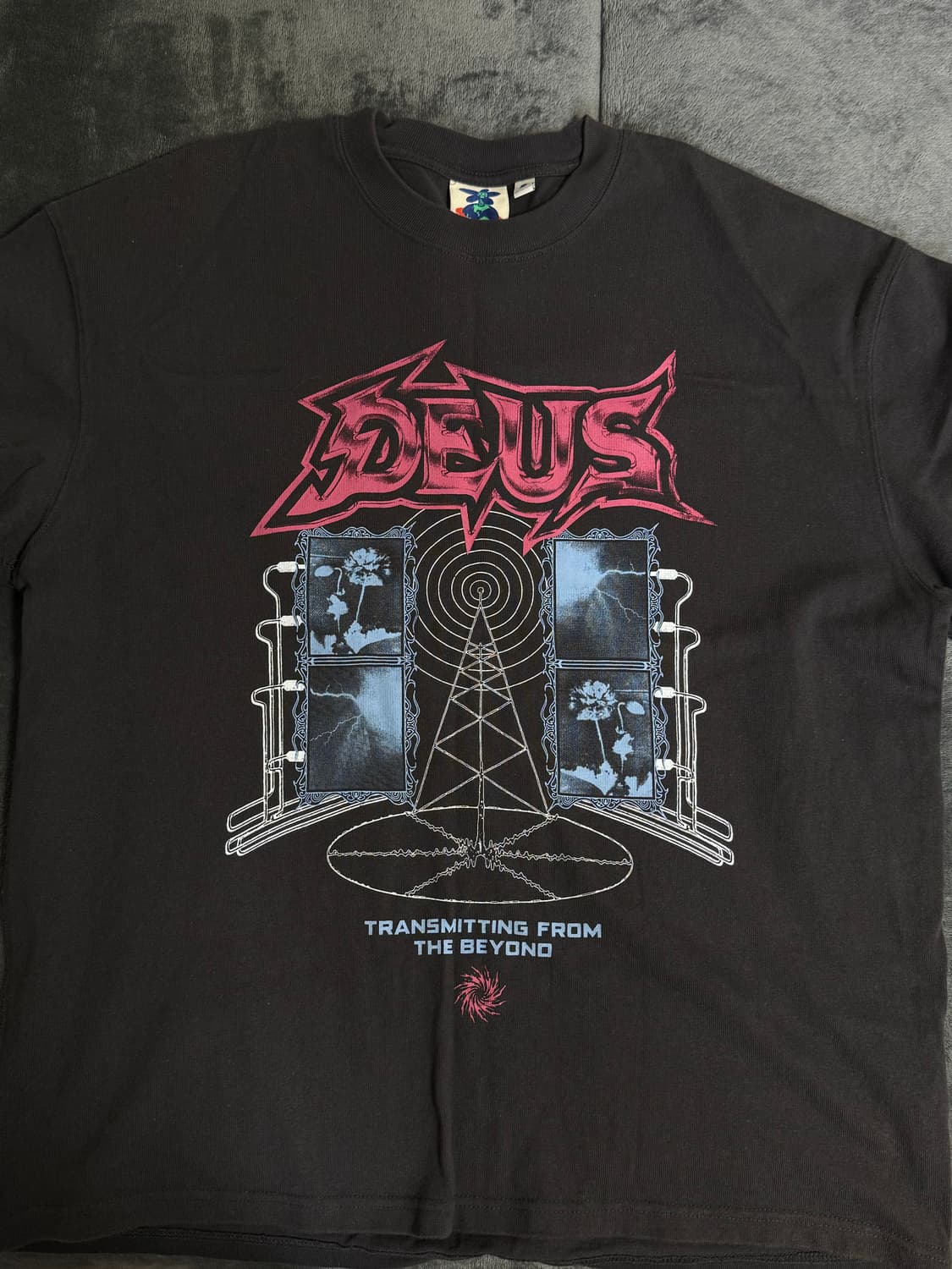 [S] 데우스 반팔티 상품이미지1