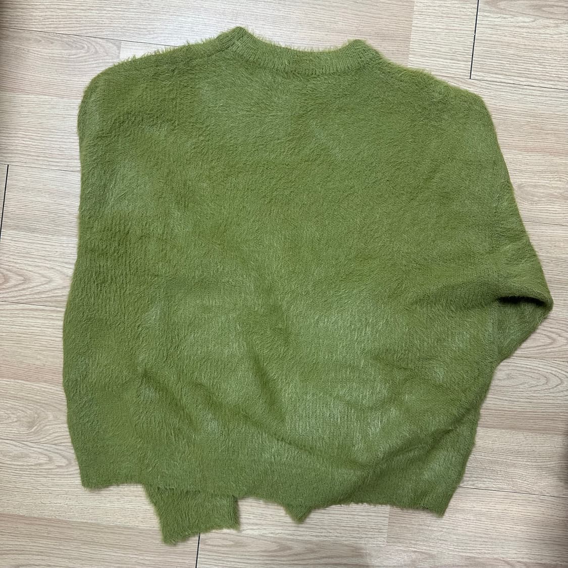 브이투 헤어리 니트 라이트 그린 상품이미지4