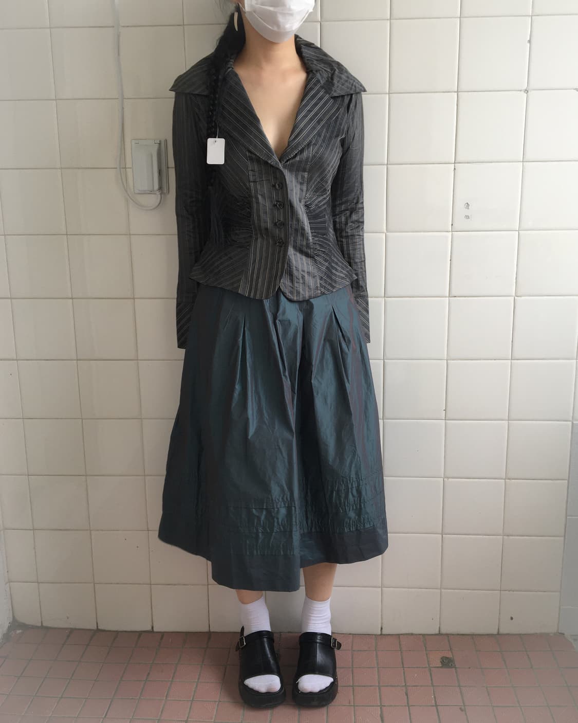 Stripe pattern glossy jacket 상품이미지1