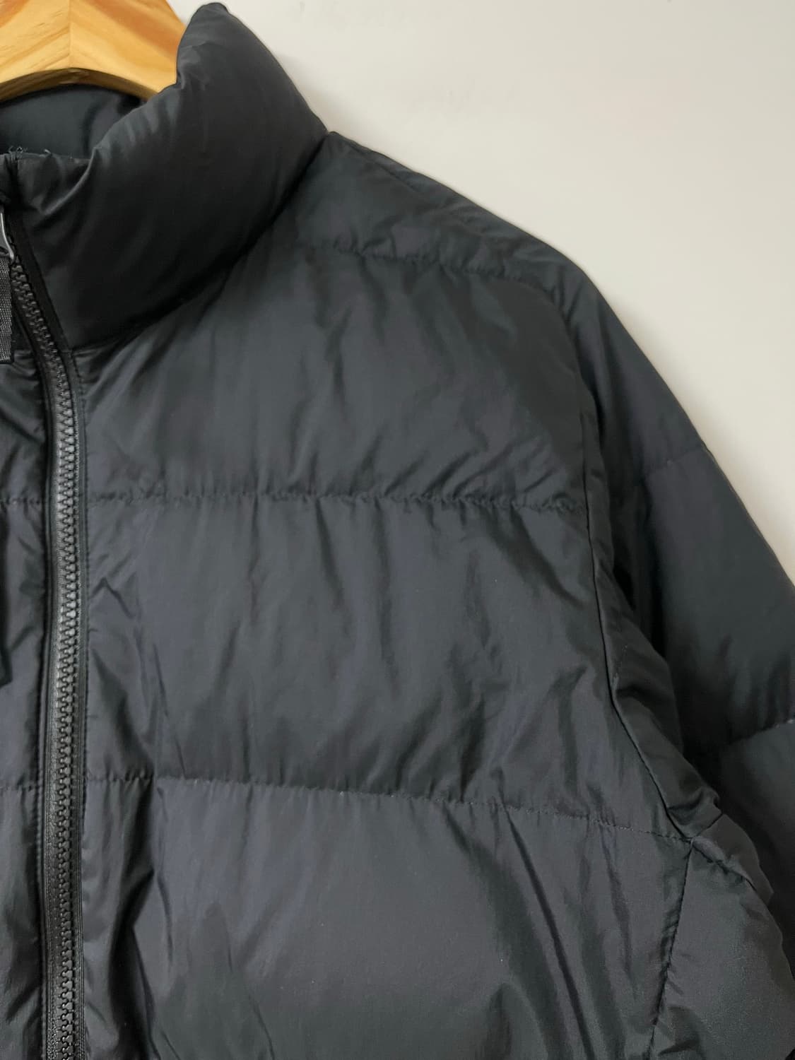 유니클로 울트라 라이트 경량패딩 상품이미지4