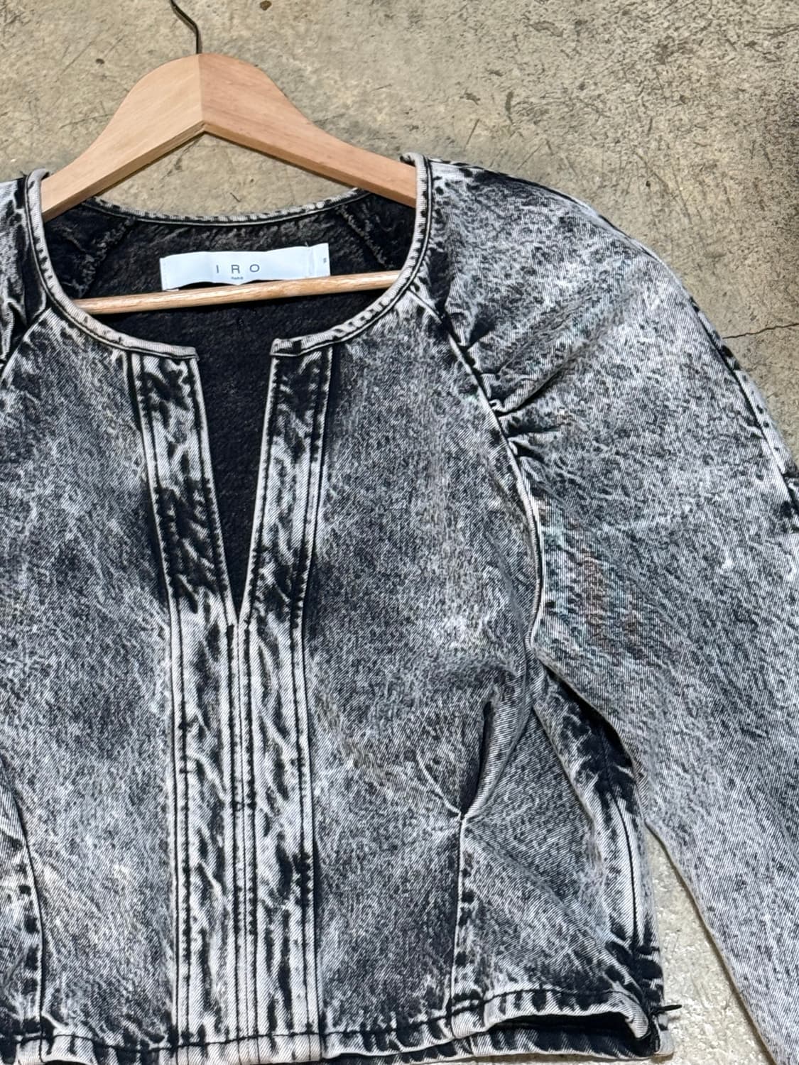 이로 자라 탑 상품이미지3