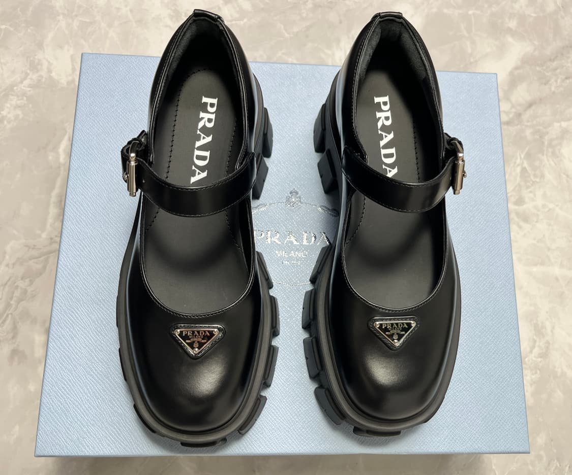 새상품)PRADA 메리제인 슈즈 블랙 상품이미지1