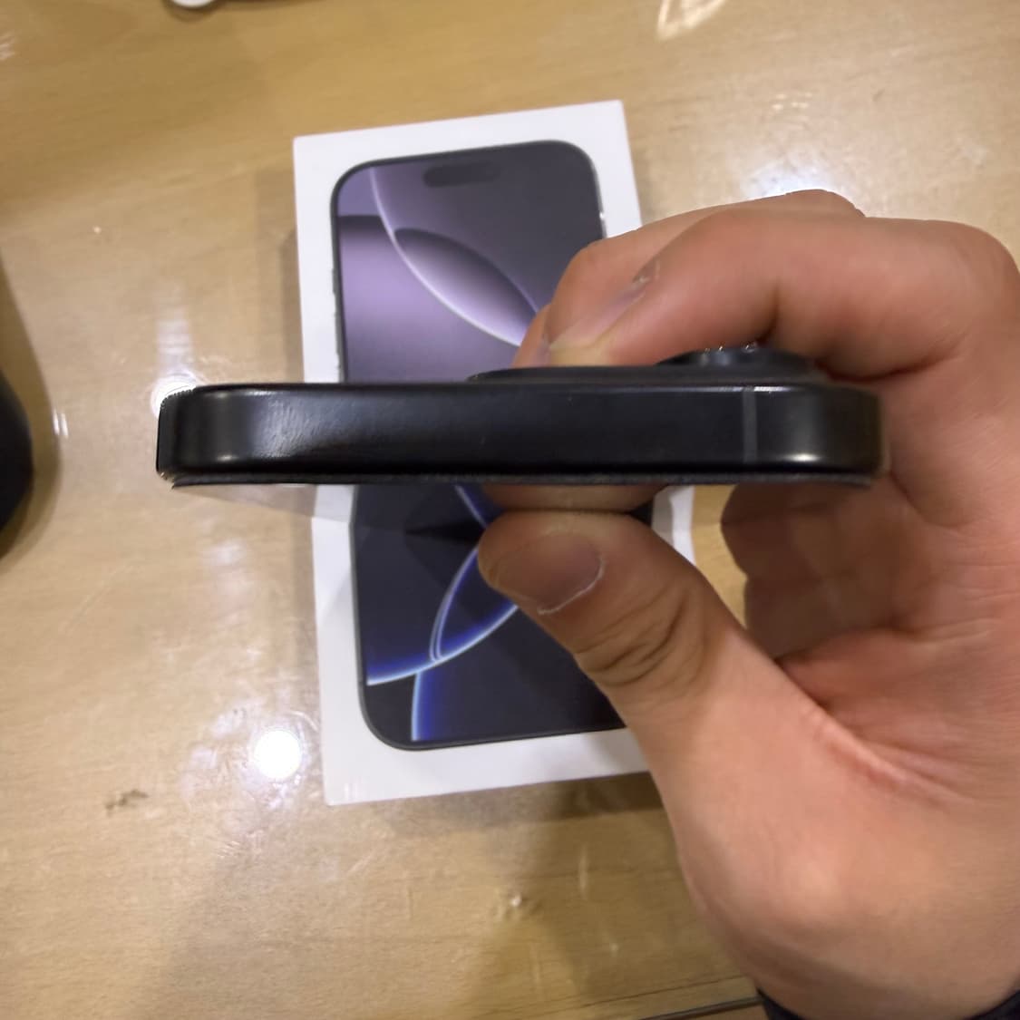 아이폰16프로 1테라 상품이미지4