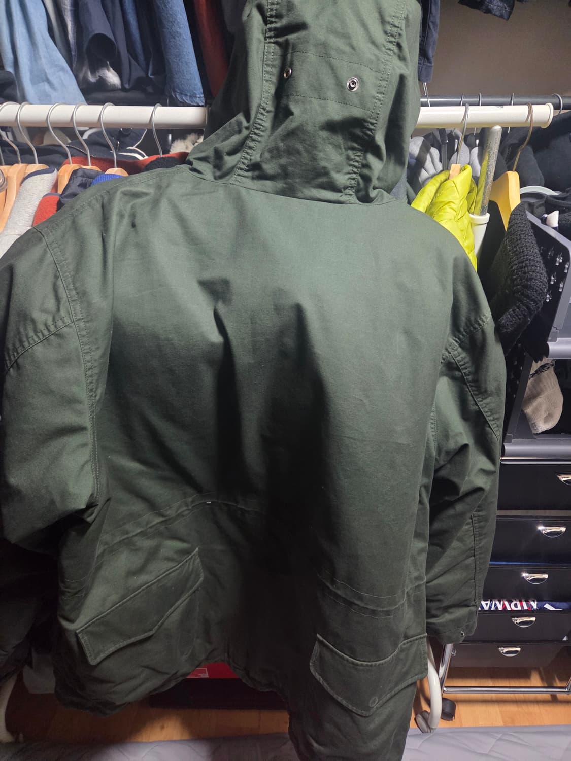 유니클로 엔지니어드 가먼츠 PUFFTECH 유틸리티재킷(히트텍) 팝니다! 상품이미지5