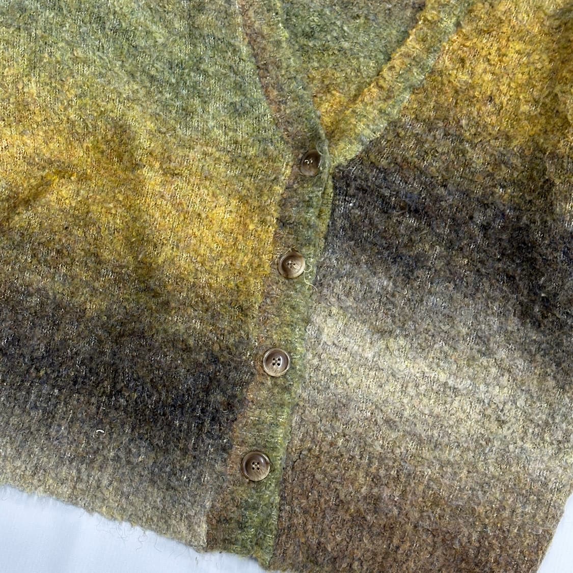 Lowrys Farm 그라데이션 말차맛 루즈핏 뽀글이 니트 가디건 그런지 상품이미지5