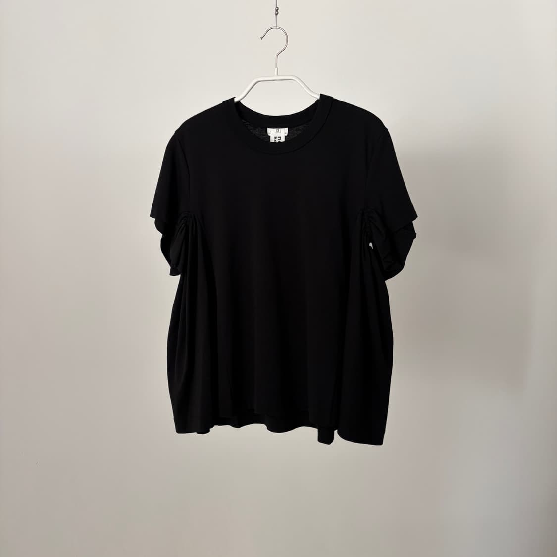 Shirring Detail Half T 상품이미지1