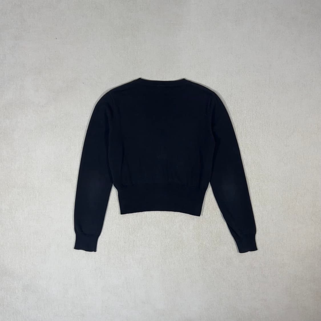 Flower-Decorated Short Black Knit 상품이미지4