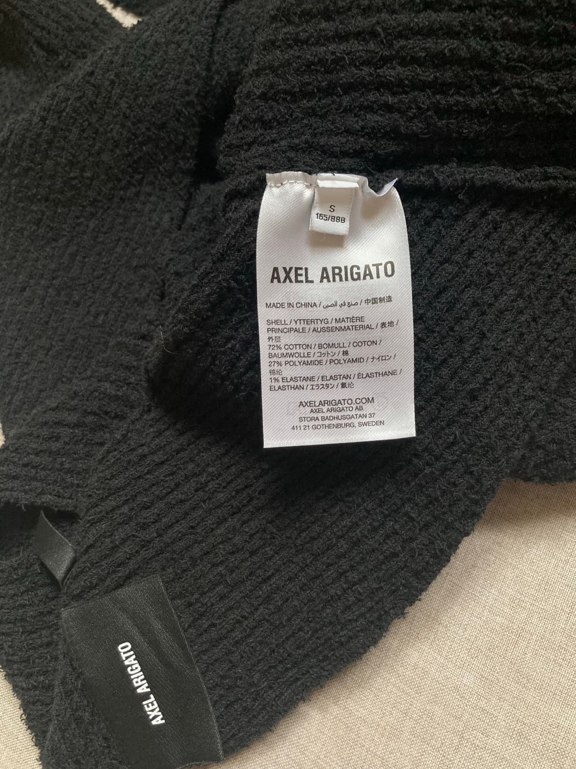 악셀아리가토 레어템 블랙 니트 Tube Rib-Knit Wrap Top 상품이미지8