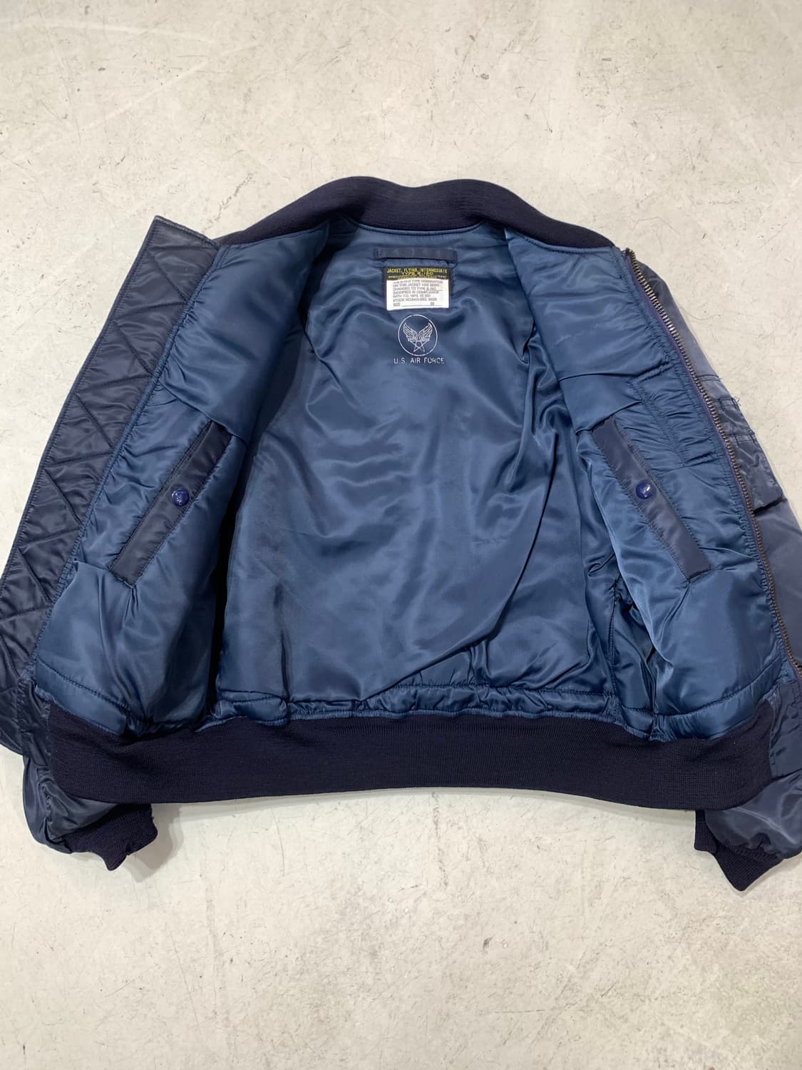 캡클로딩 b15c 플라이트 자켓 상품이미지5