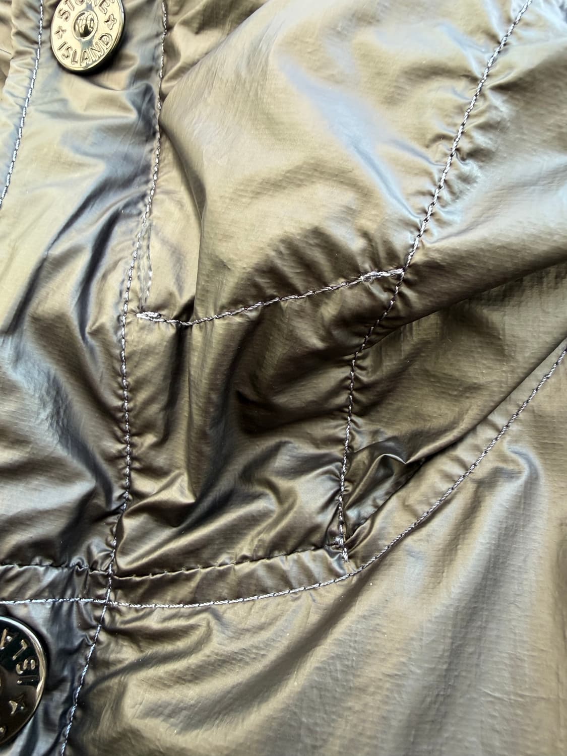 스톤아일랜드 글라스 자켓,바람막이(양홍원 착용) 상품이미지7