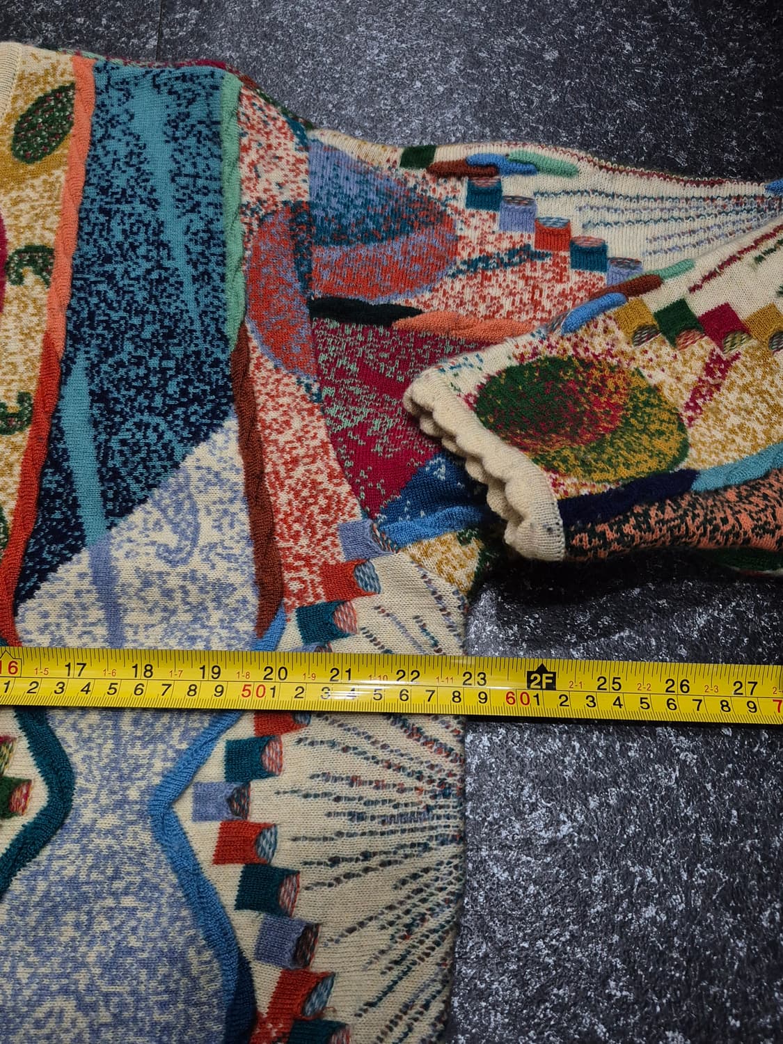 GECCU 게쿠 아이보리 멀티컬러 에스닉패턴 울100 니트 가디건 상품이미지6