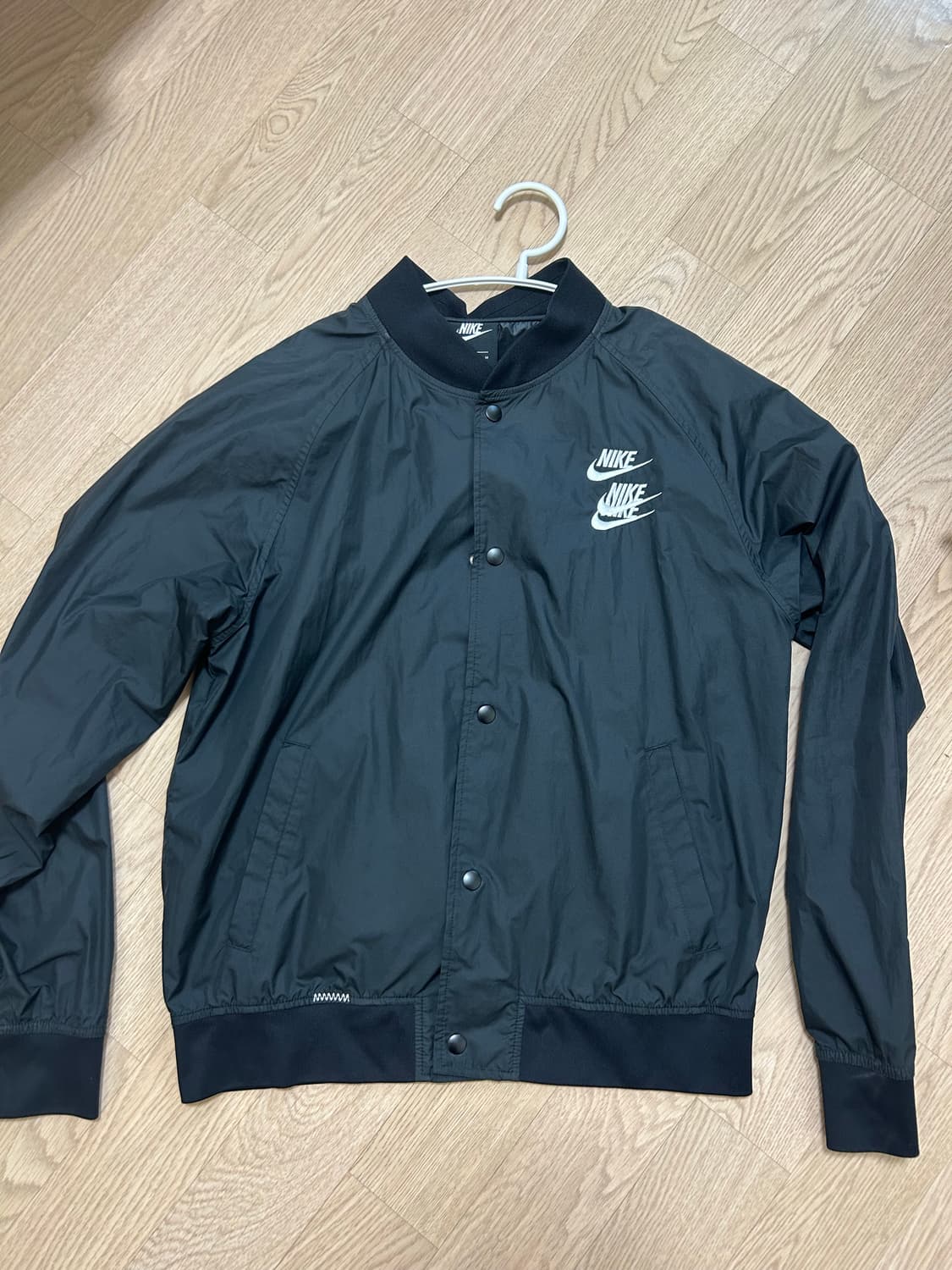 나이키 바람막이 상품이미지1