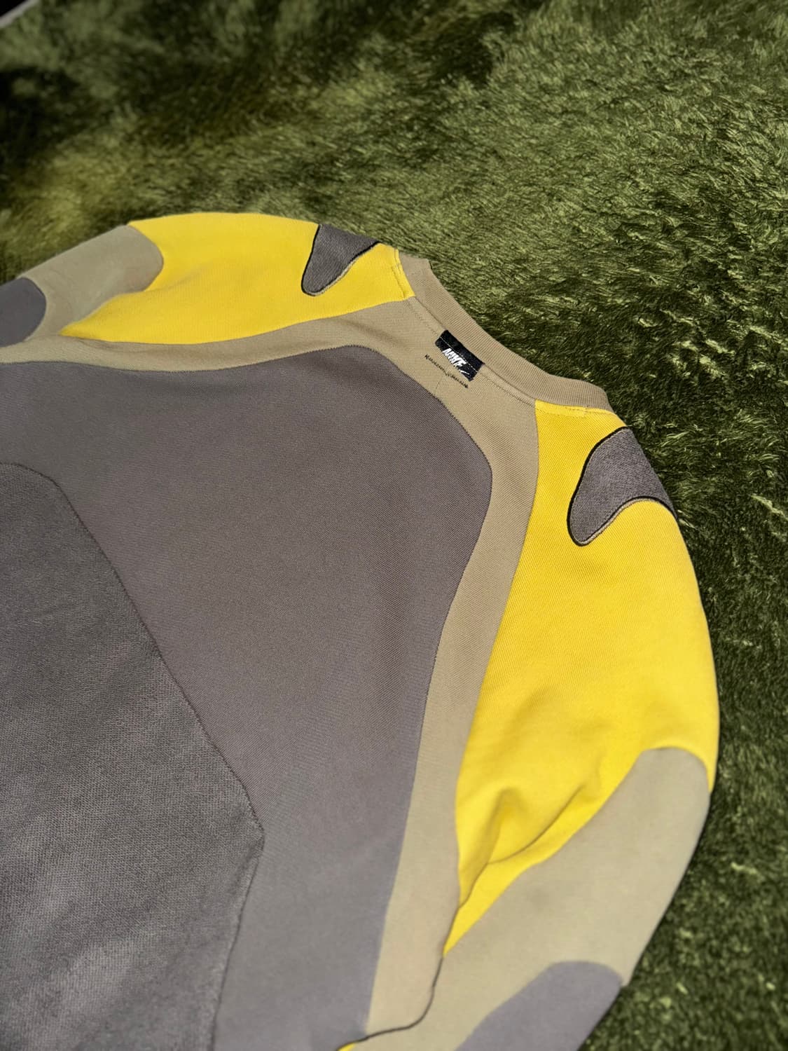 [L] 나이키 NSW 바디맵 패널 디테일 스웻셔츠 상품이미지9