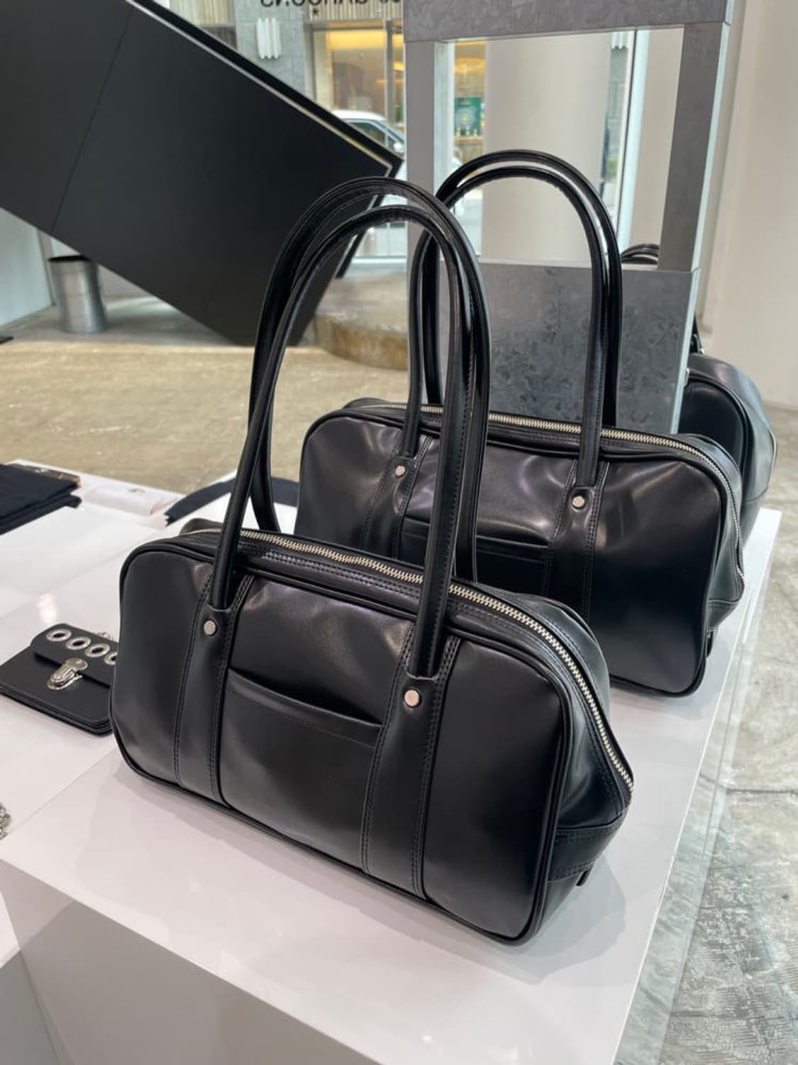 꼼데가르송 더블지퍼백 미디움 상품이미지1