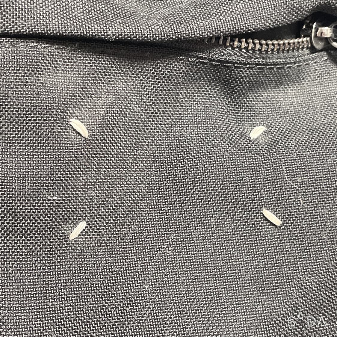 메종 마르지엘라 블랙 크로스백 상품이미지3