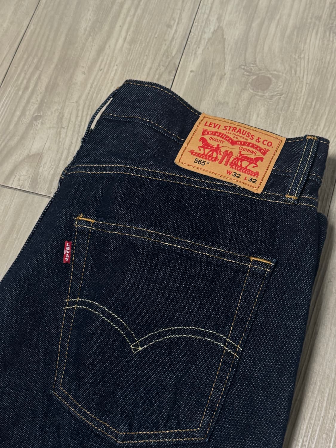 새제품) 리바이스 코리아 / 565 루즈 스트레이트 / 32x32 상품이미지4