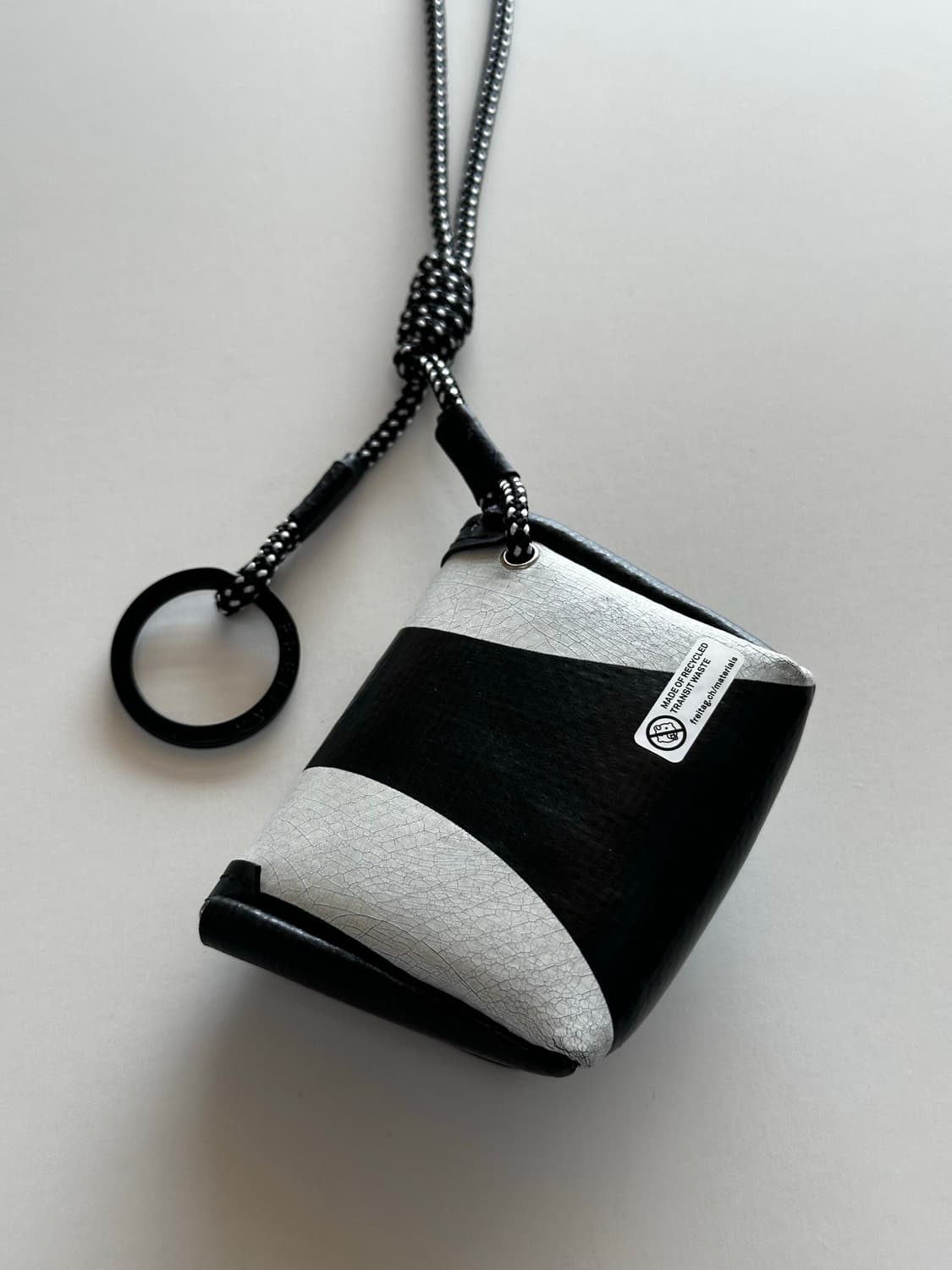 새제품 Freitag 프라이탁 미니 메신저 키링 상품이미지7