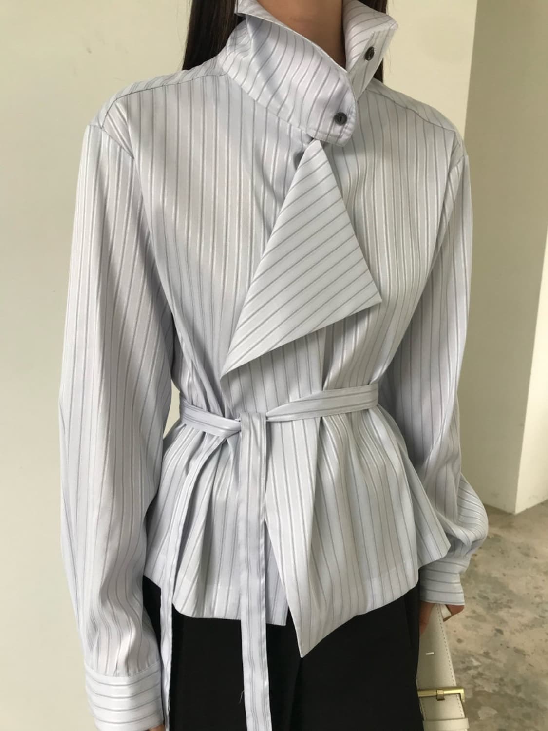 we are 위아 FW 빌리지 블라우스 상품이미지2