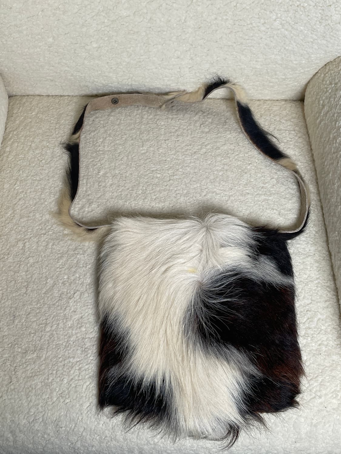 송치 가죽 크로스백 상품이미지2