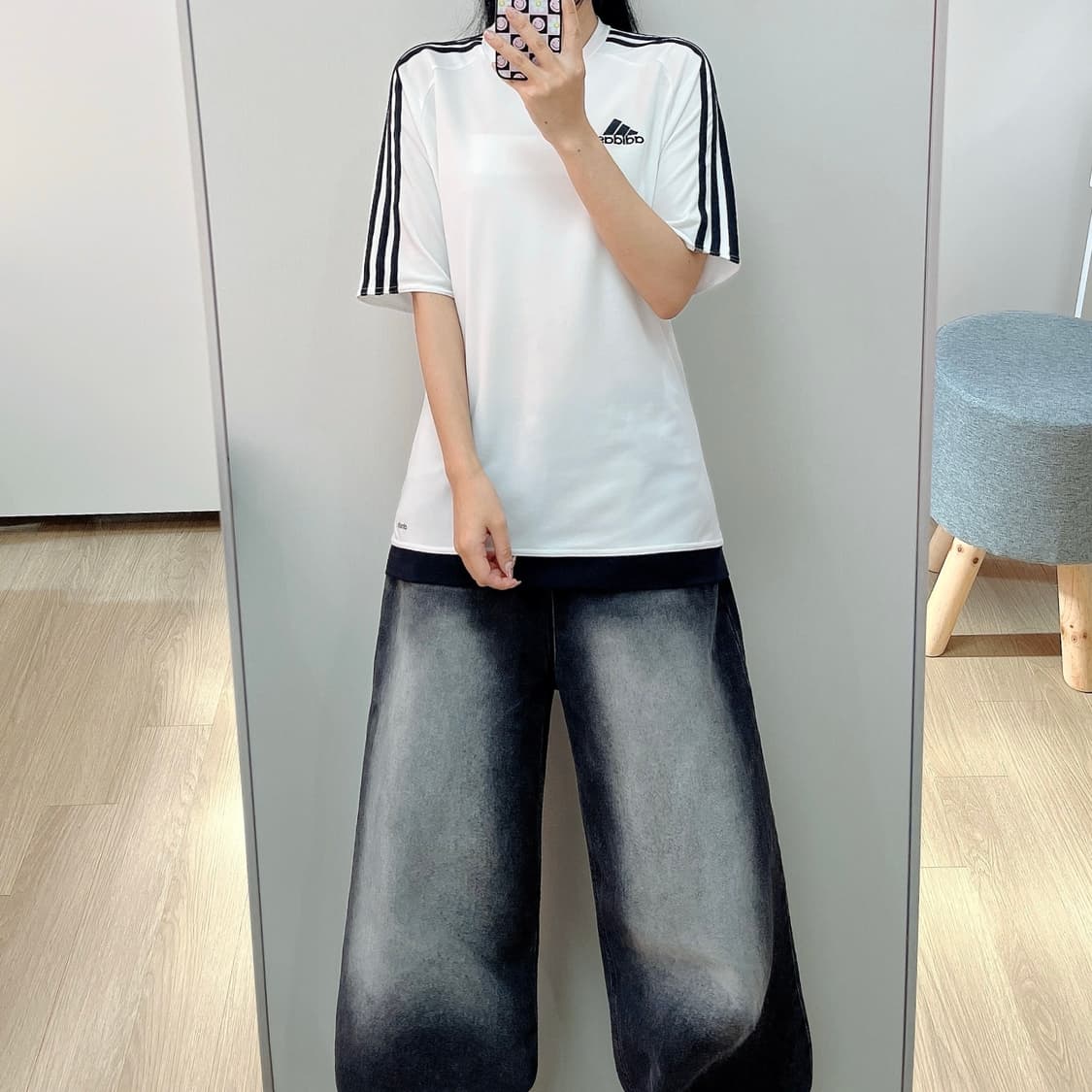 아디다스 흰검 기능성 반팔 티셔츠 상품이미지1