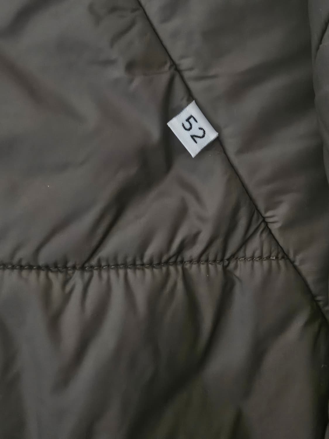 cp컴퍼니 경량패딩 올리브카키 52사이즈(105) 상품이미지5