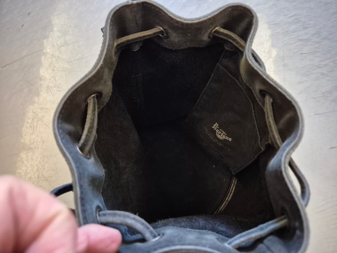 닥터마틴 레더 버킷 백 상품이미지6