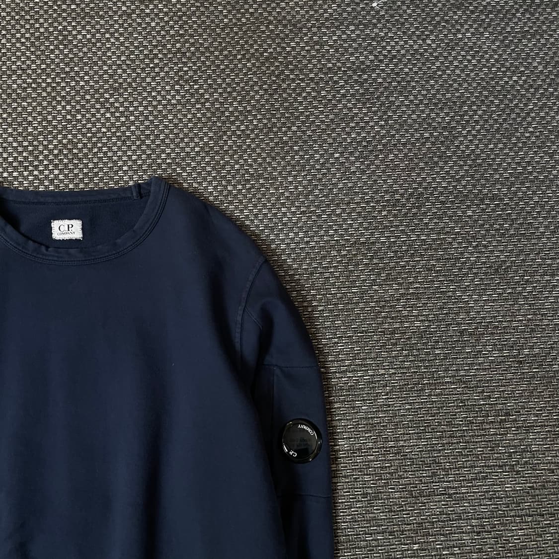 씨피컴퍼니 딥블루 사이드포켓 롱슬리브 상품이미지3