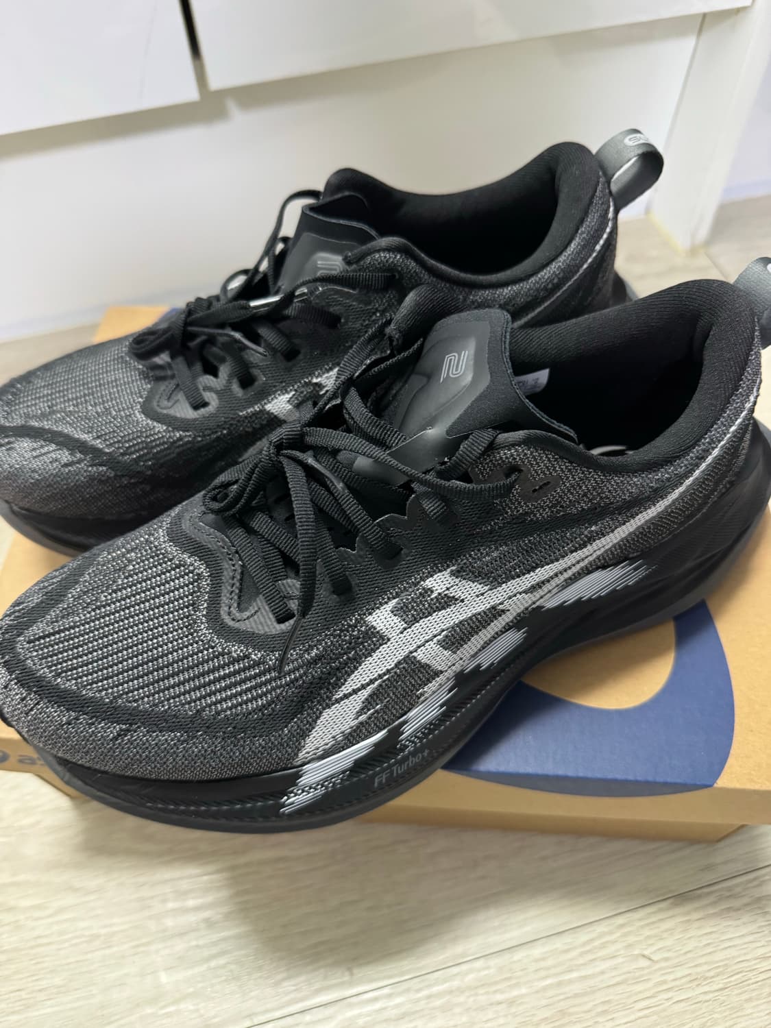 아식스 슈퍼블라스트2 260 블랙 상품이미지3