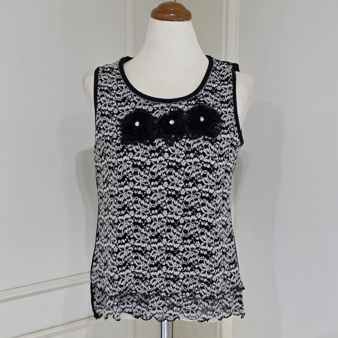 빈티지)블랙 고딕로리타st 레이스플로럴 엑팜깔 프릴 민소매슬리브리스 상품이미지2