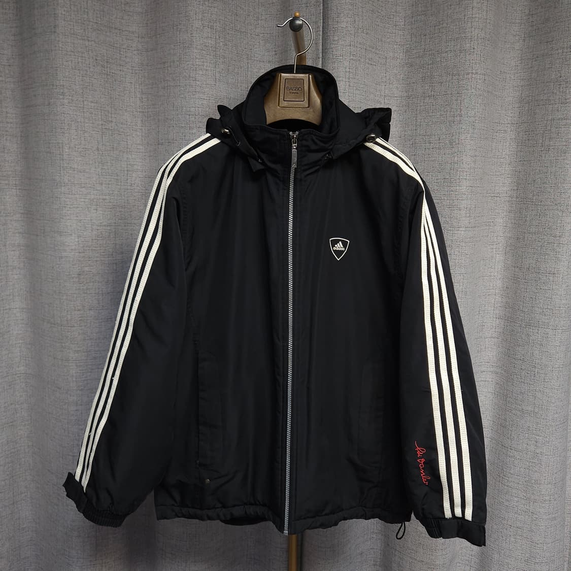 95-100 ) 아디다스 올드스쿨 누빔 후드 바람막이 점퍼 상품이미지1