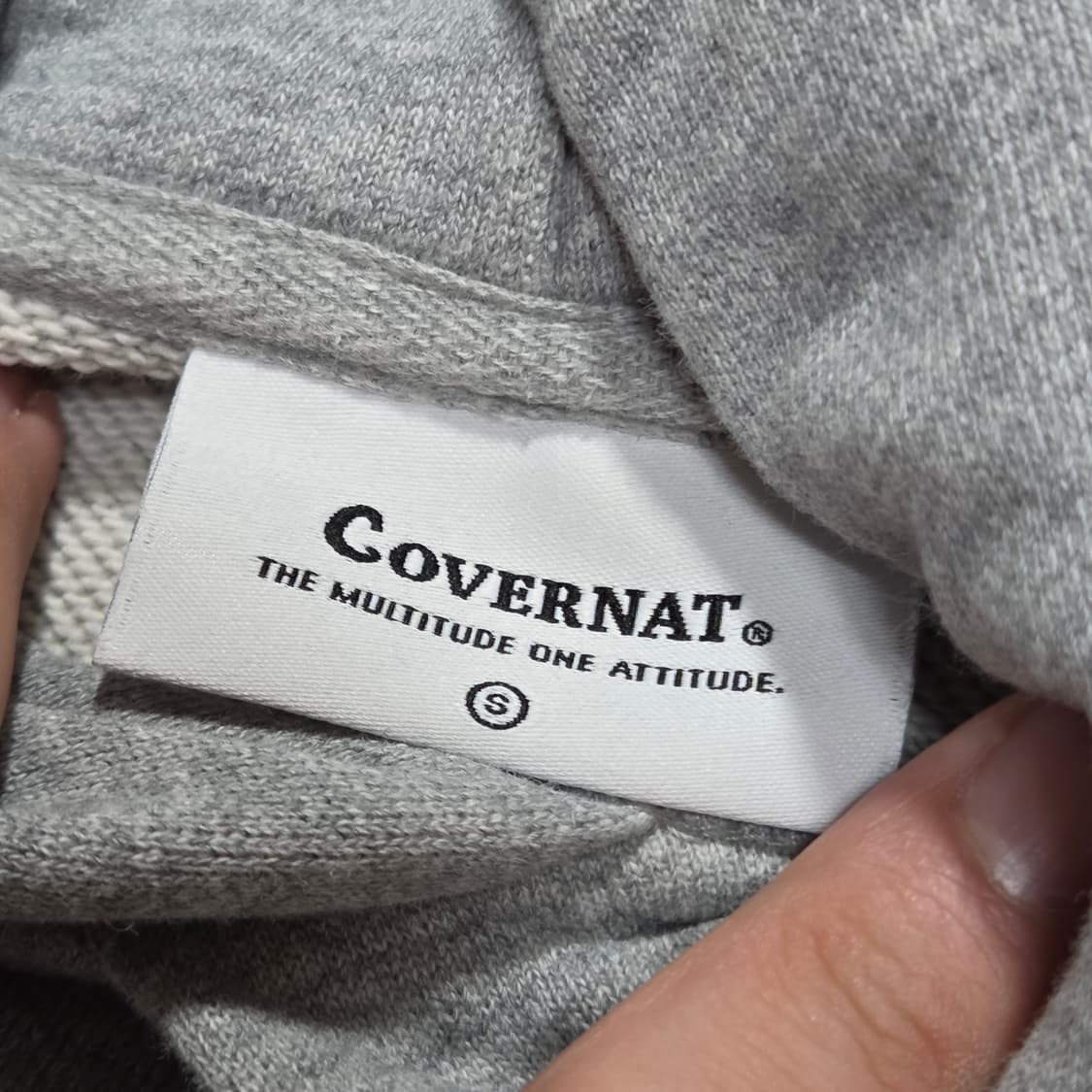 커버낫 그레이 로고 자수 후드티 상품이미지7