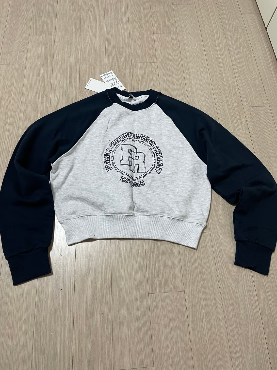 프렌다 나그랑 맨투맨 상품이미지1