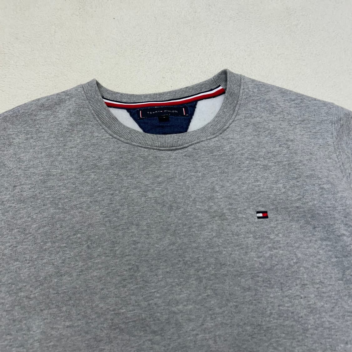 Tommy Hilfiger gray sweatshirt 상품이미지4