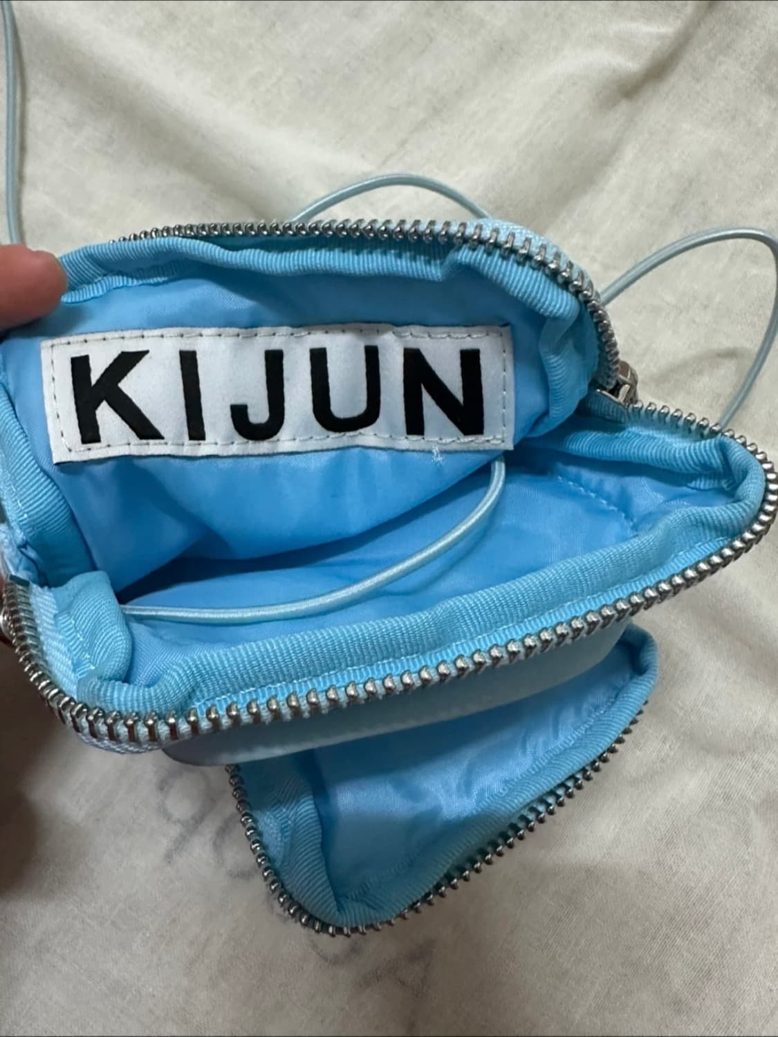 기준 새틴 미니백 스카이블루 상품이미지6