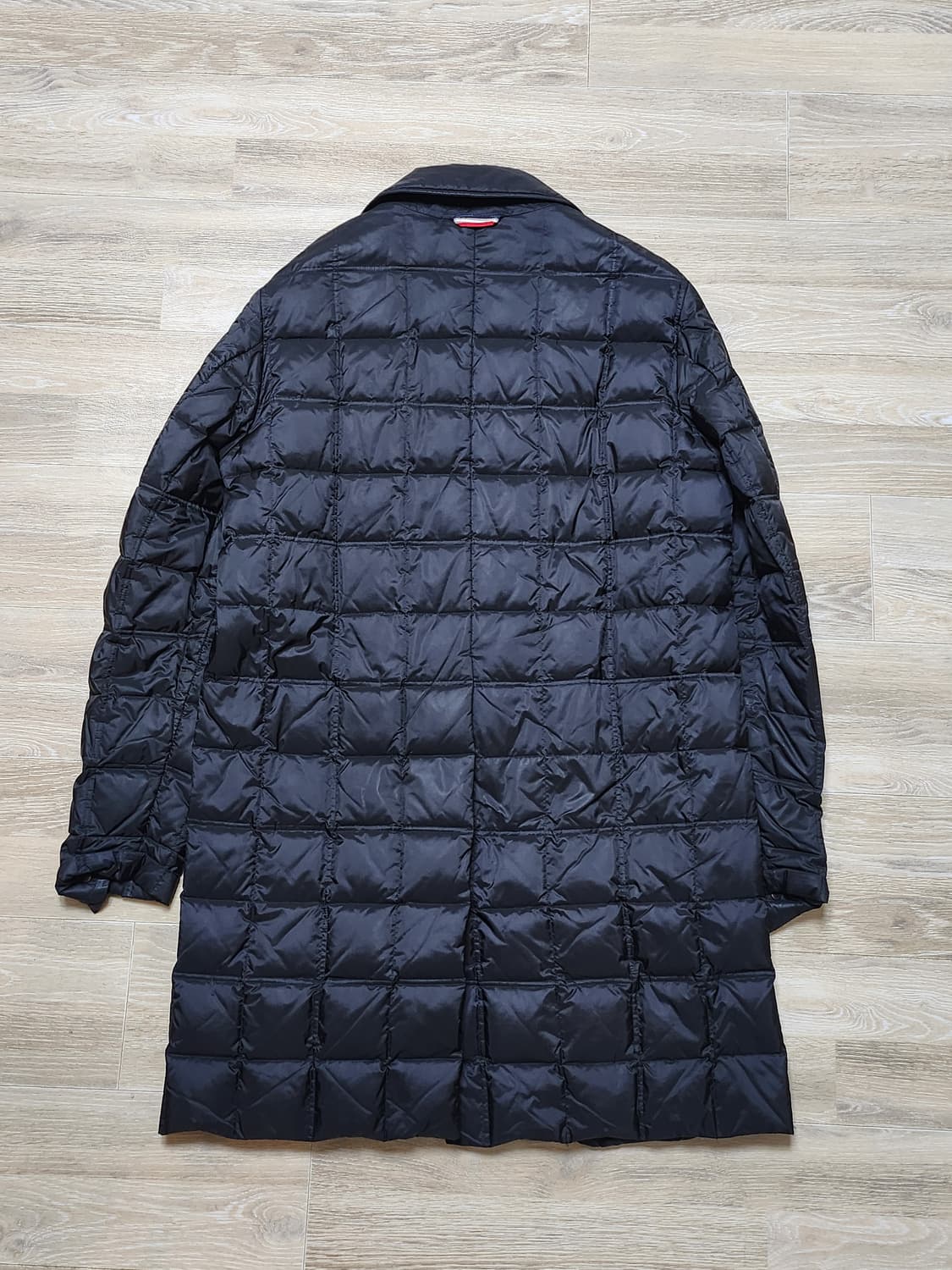 몽클레어 감마블루 나일론 다운 코트 상품이미지2