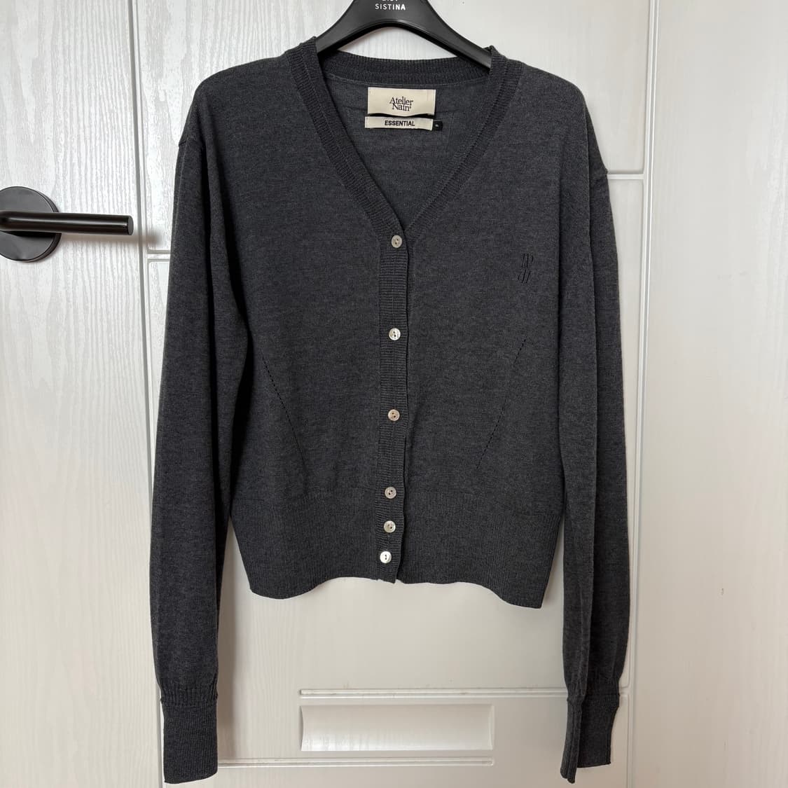 아틀리에나인 에센셜 니트 가디건 차콜  상품이미지5