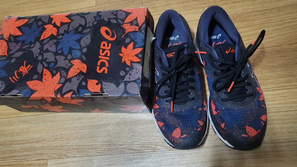 아식스 젤 카야노 24 CC 춘천마라톤 한정판 260mm 상품이미지4